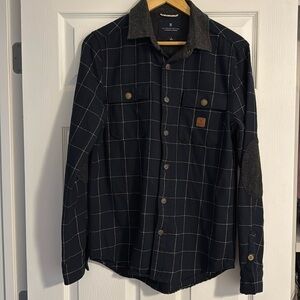 Roark Men’s Flannel Button Up
